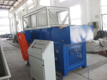 PLC التحكم البلاستيكية آلة تقطيع مع تصميم جيد رمح هيكل